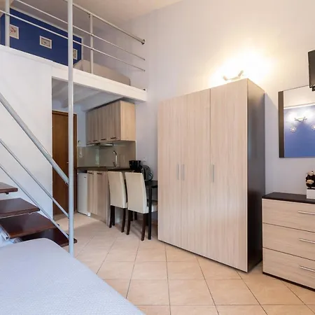 Diogenis Apartment