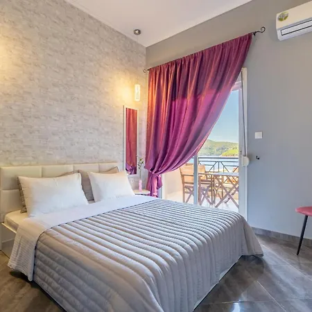 Diogenis Apartment *