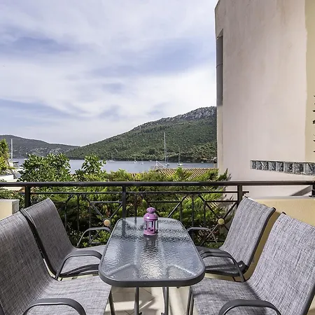 Diogenis بورتو كوفو