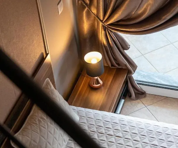 公寓 迪奥吉尼斯公寓 *