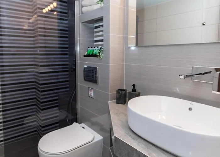 迪奥吉尼斯公寓 * 库佛斯港