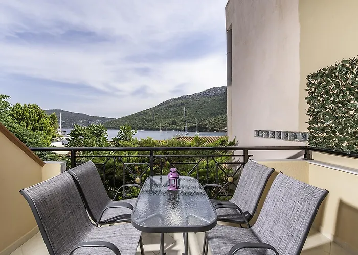 迪奥吉尼斯公寓 库佛斯港