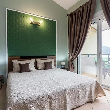 Diogenis Apartment Porto Koufo