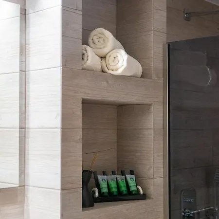 Diogenis Apartment